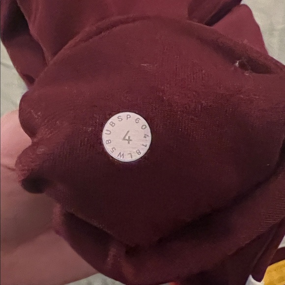 Lululemon Take a Hint Set - Picture 2 of 10